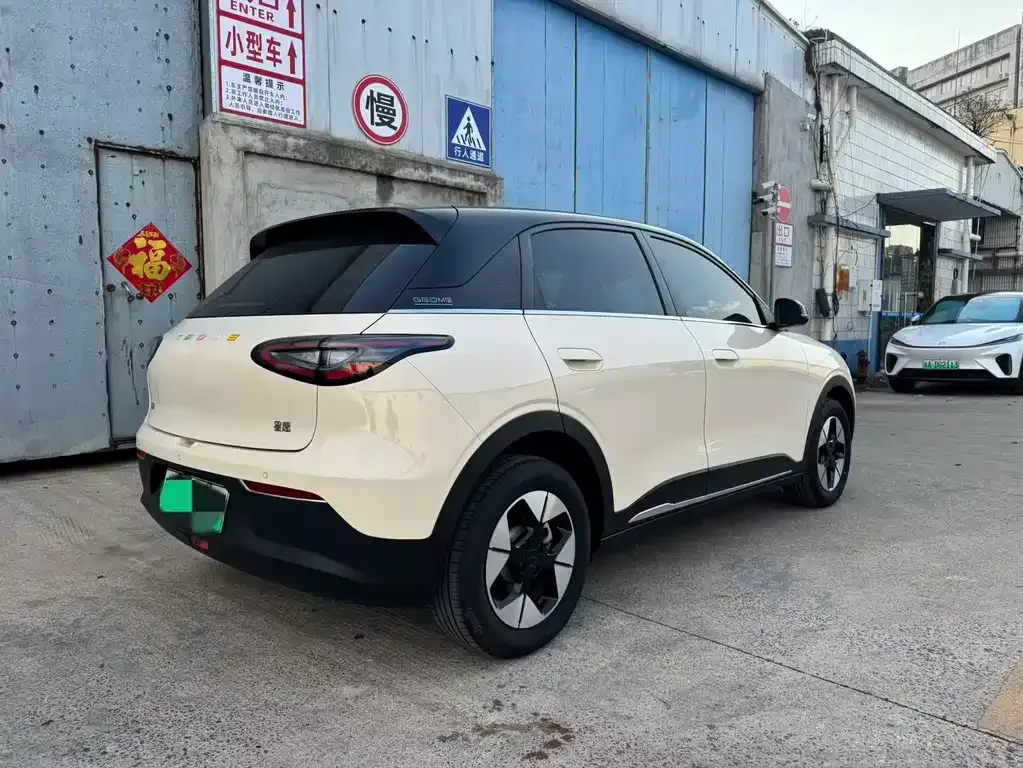 Geely Starburst — фото 3