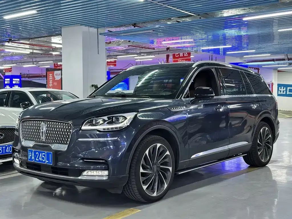 Lincoln Aviator — фото 1