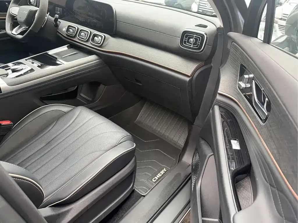 Chery Tiggo 9 — фото 10