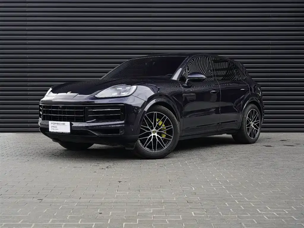 Porsche Cayenne — фото 1
