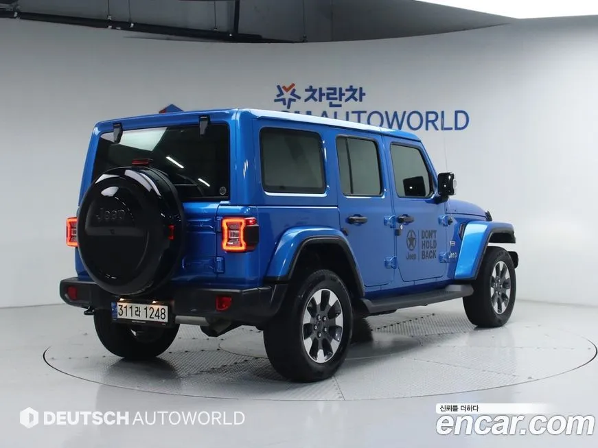 Jeep Wrangler — фото 10