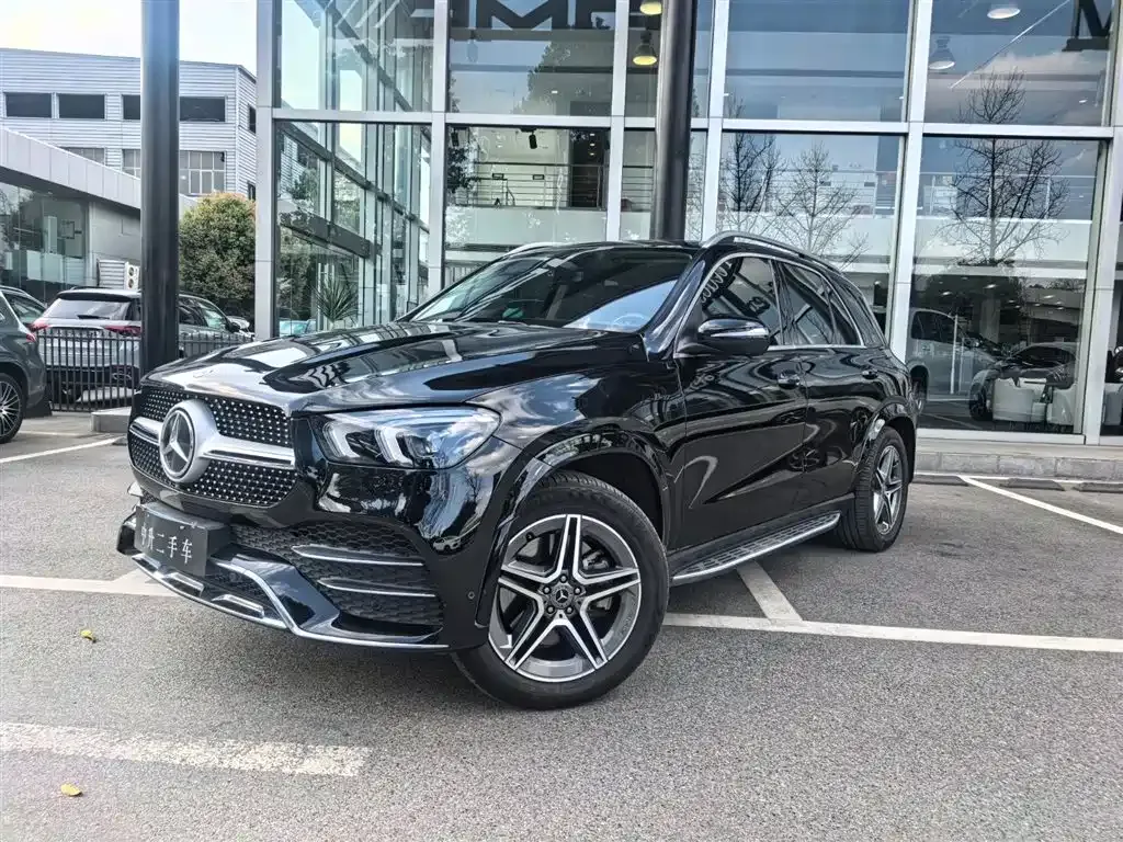 Mercedes-Benz GLE — фото 1