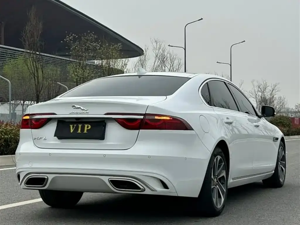 Jaguar XFL — фото 4