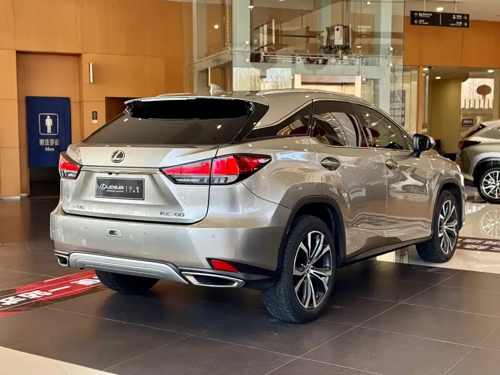 Lexus RX — фото 2