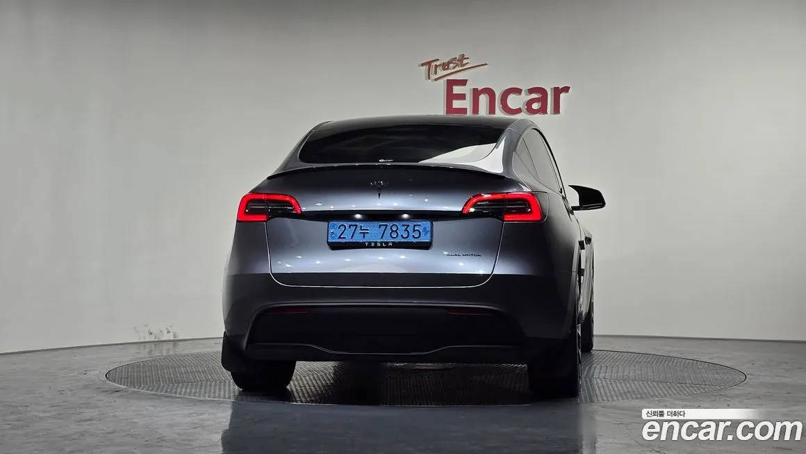 Tesla Model Y — фото 2