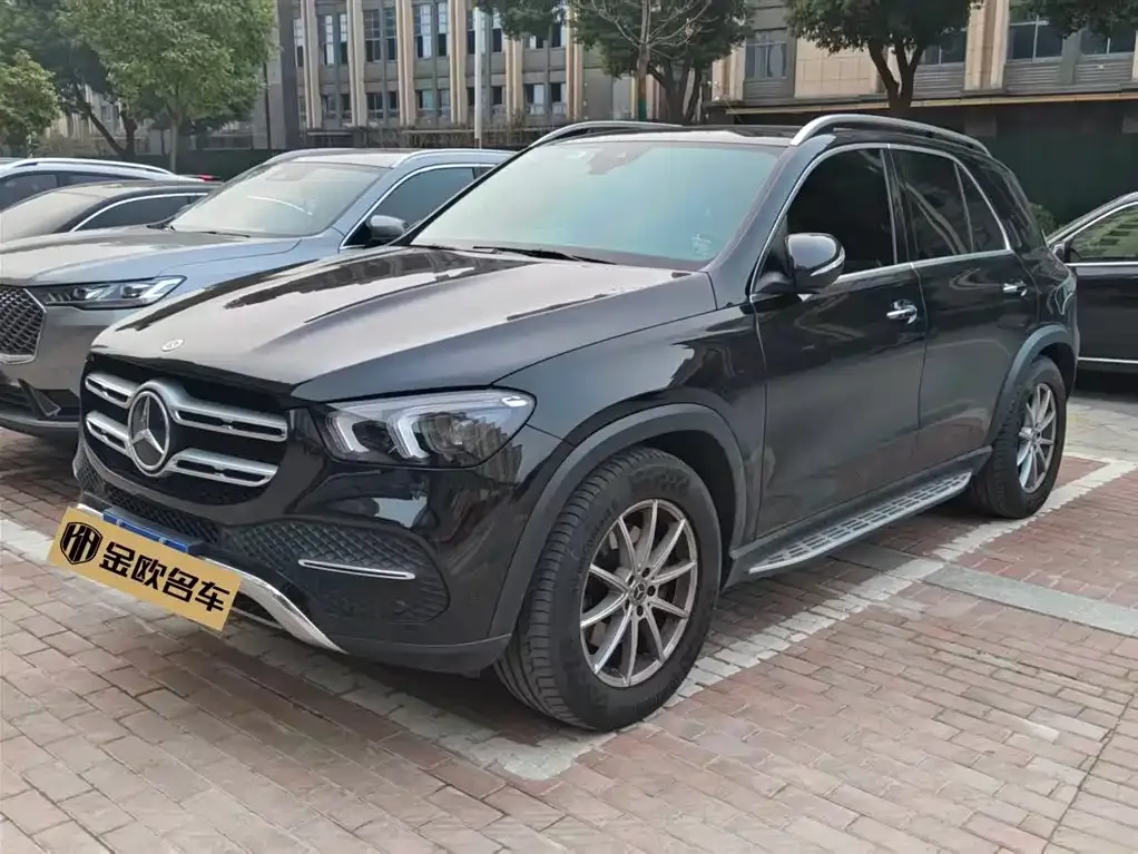 Mercedes-Benz GLE — фото 1