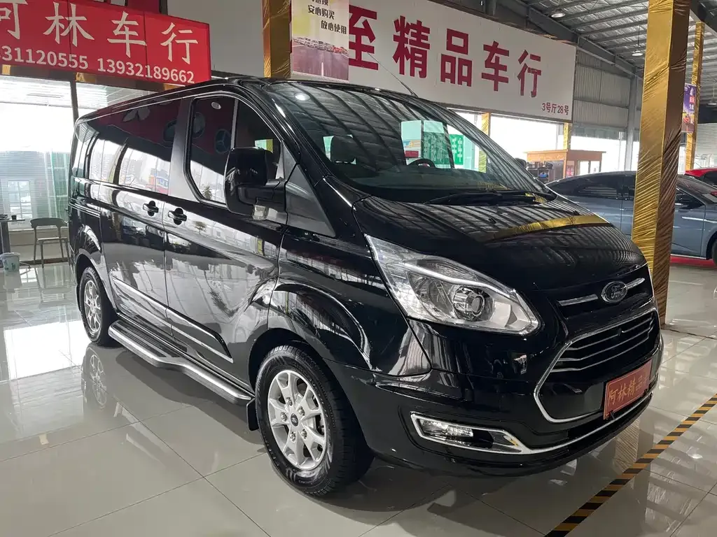Ford Tourneo — фото 4