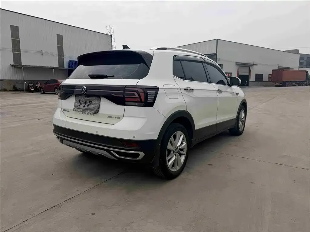 Volkswagen T-Cross — фото 4