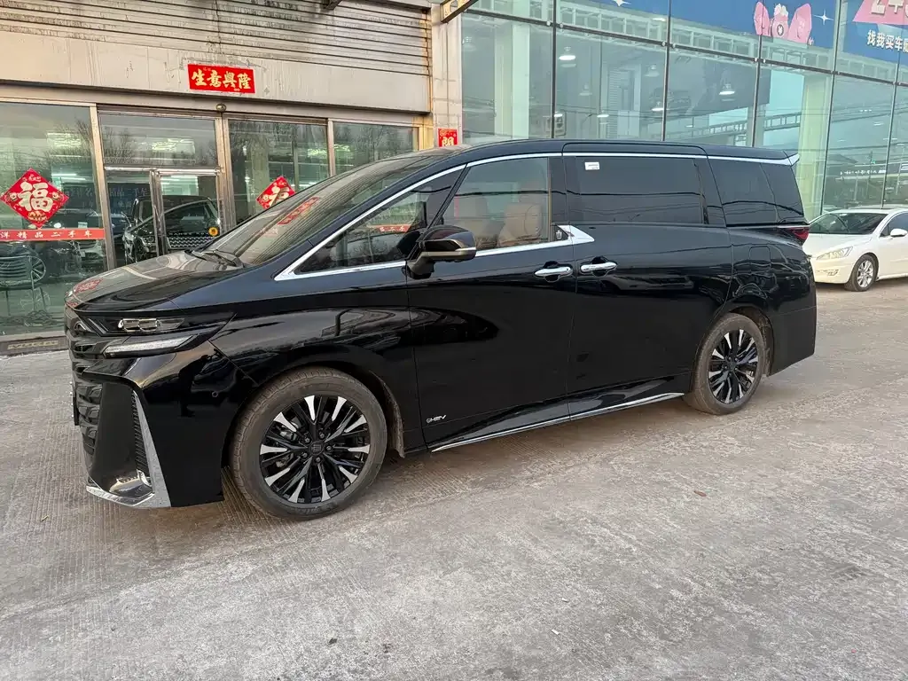 Toyota Vellfire — фото 6