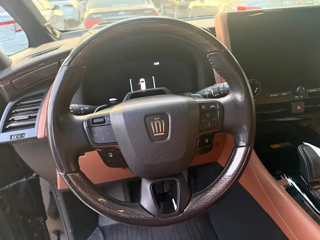 Toyota Vellfire — фото 3