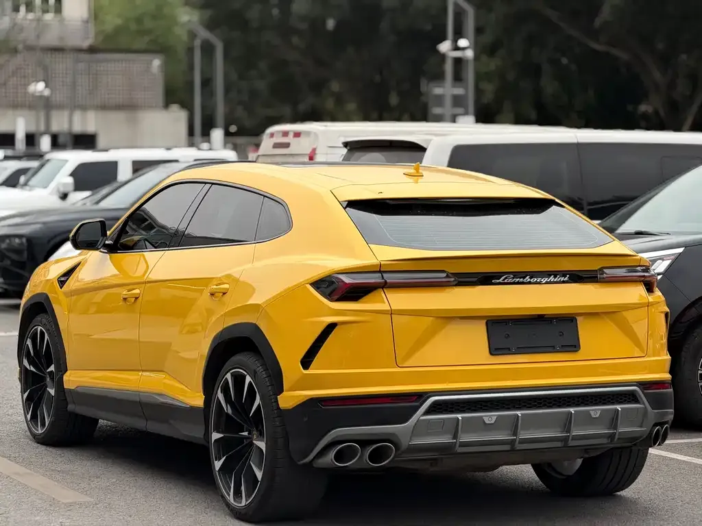 Lamborghini Urus — фото 5