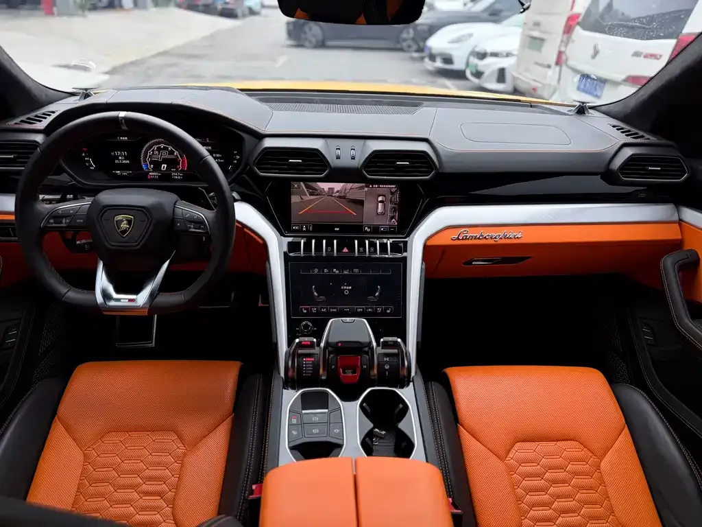 Lamborghini Urus — фото 4