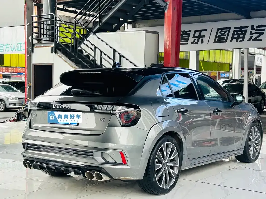 Lynk & Co 02 Hatchback — фото 4