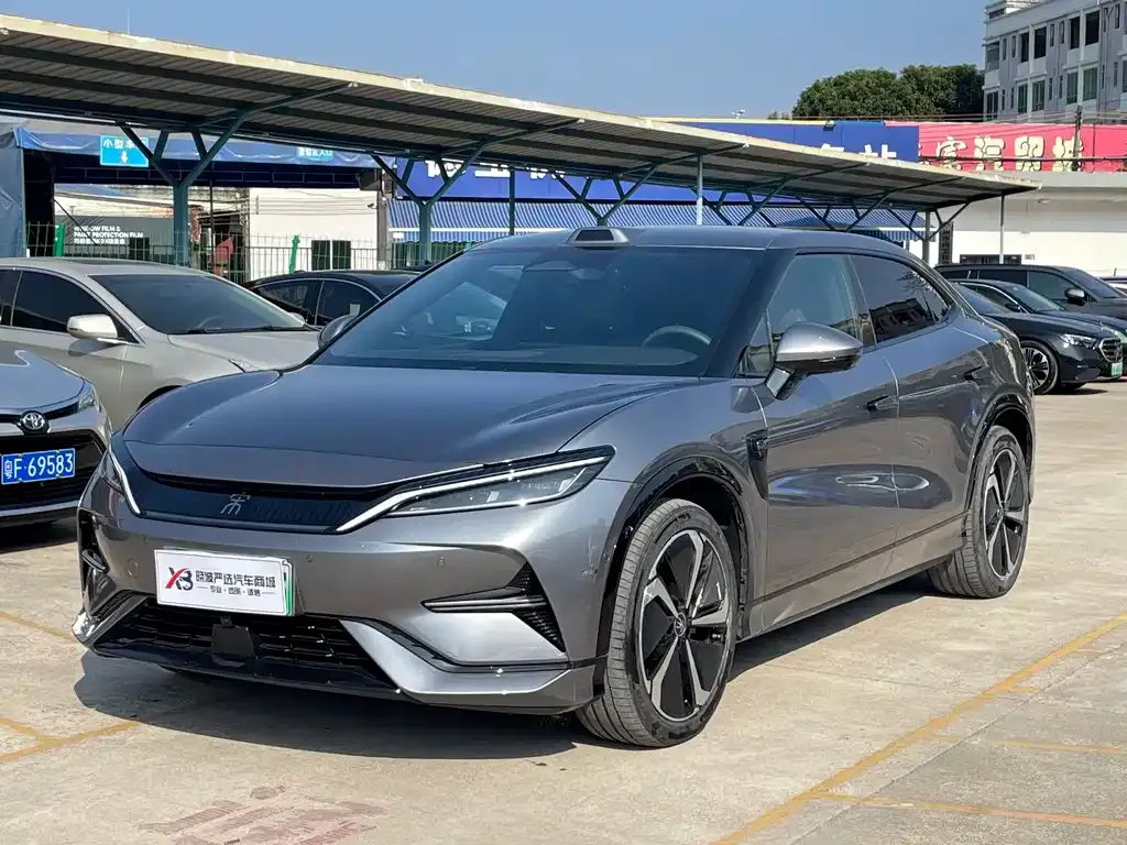 BYD L EV — фото 1