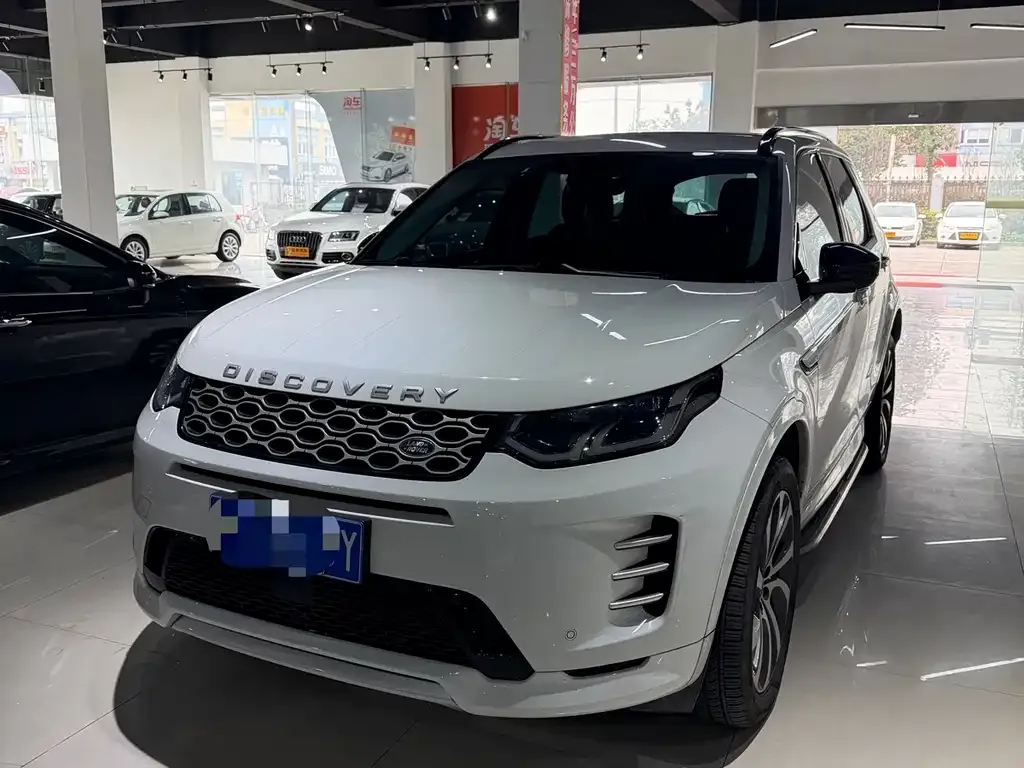 Land Rover Discovery Sport — фото 1
