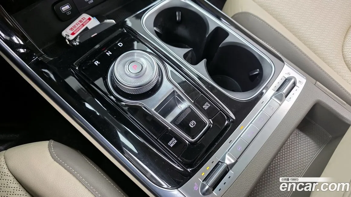 Kia Carnival — фото 10