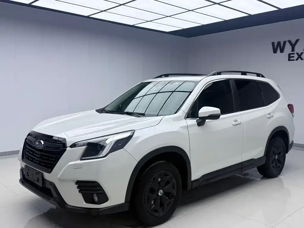 Subaru Forester — фото 1