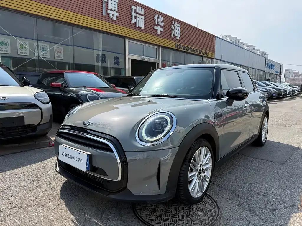 MINI Cooper (3-door) — фото 1
