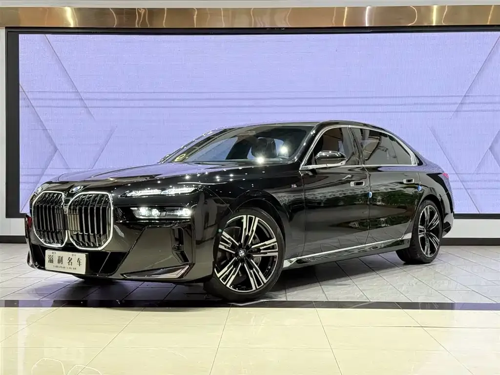 BMW 7 Series — фото 4