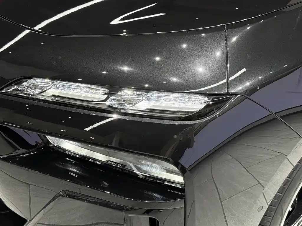 BMW 7 Series — фото 10