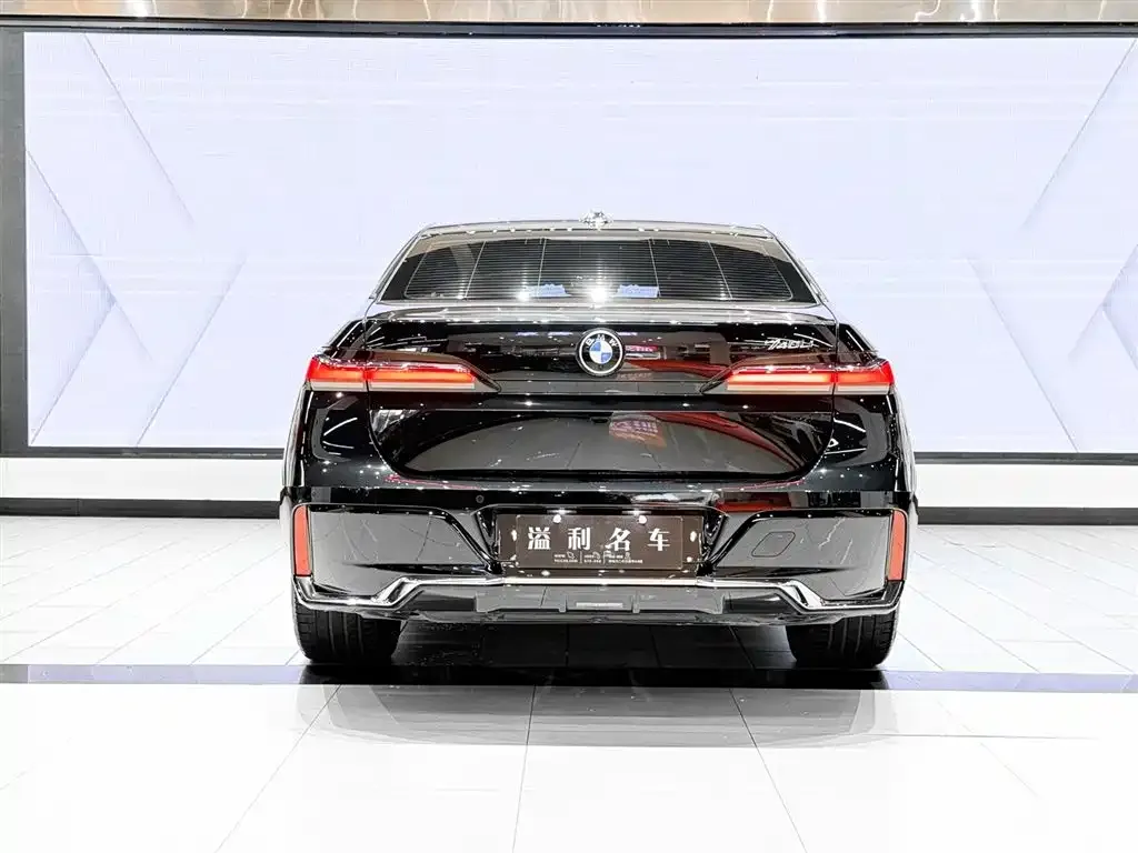 BMW 7 Series — фото 2