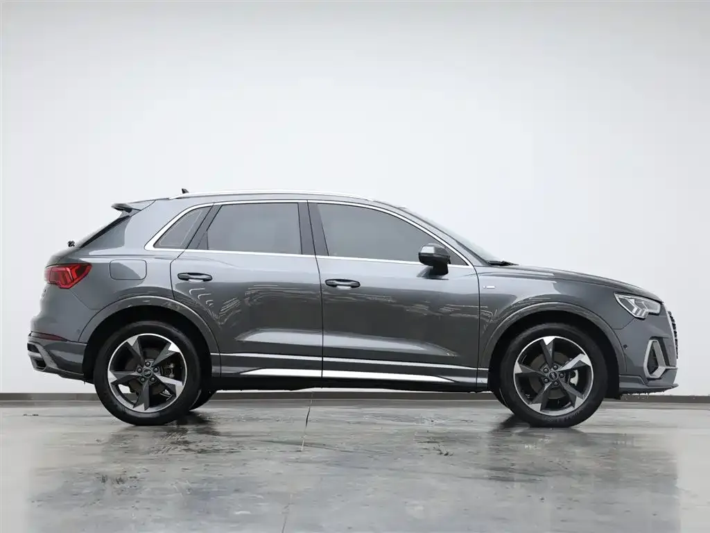 Audi Q3 — фото 7