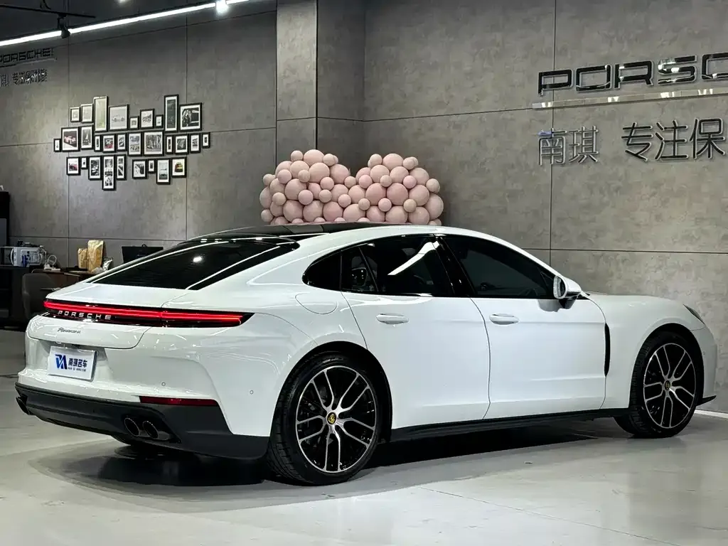 Porsche Panamera — фото 4
