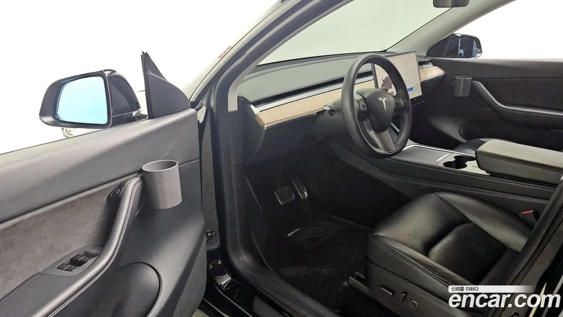 Tesla Model Y — фото 4