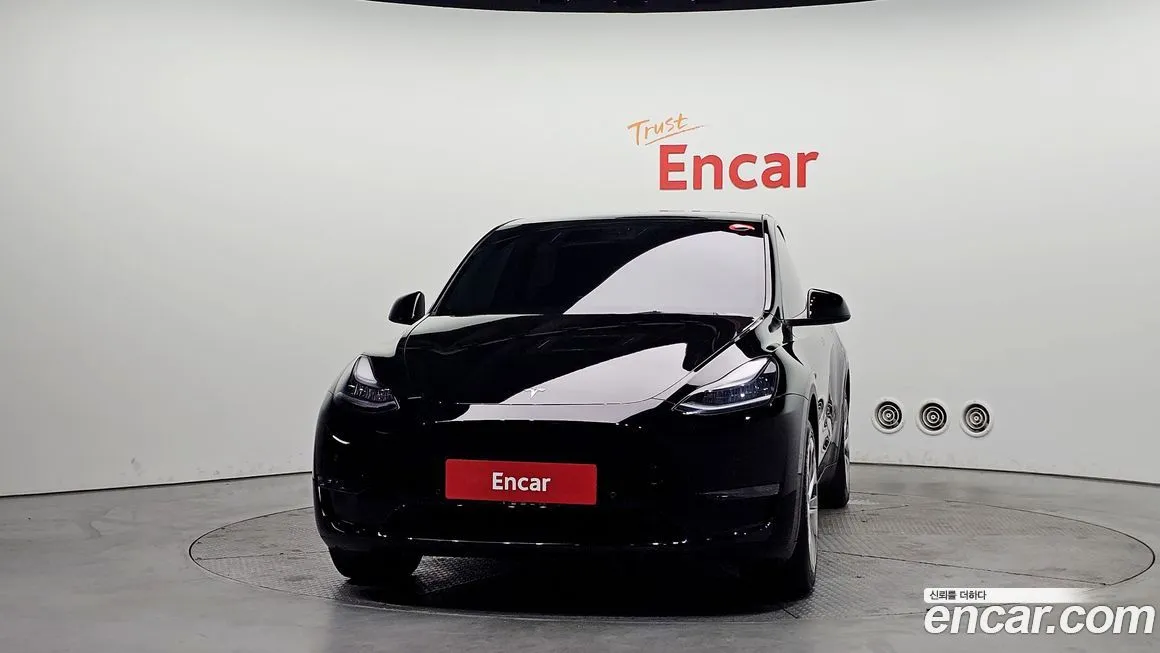 Tesla Model Y — фото 3