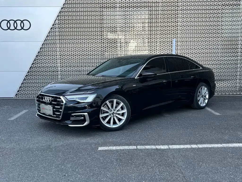 Audi A6L — фото 1