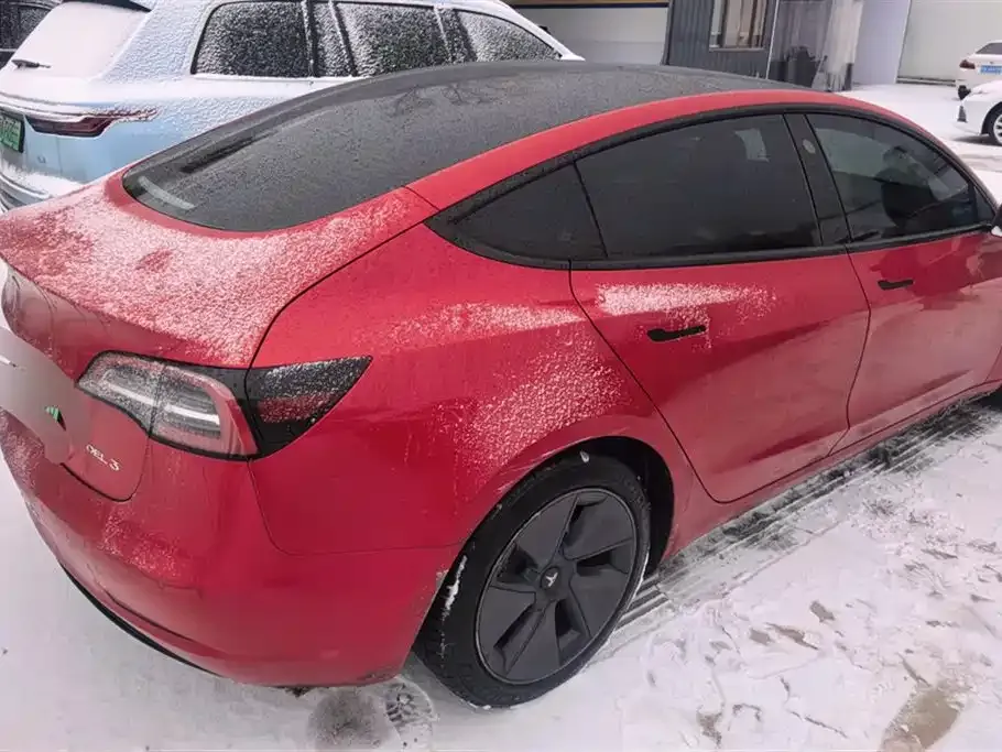 Tesla Model 3 — фото 2