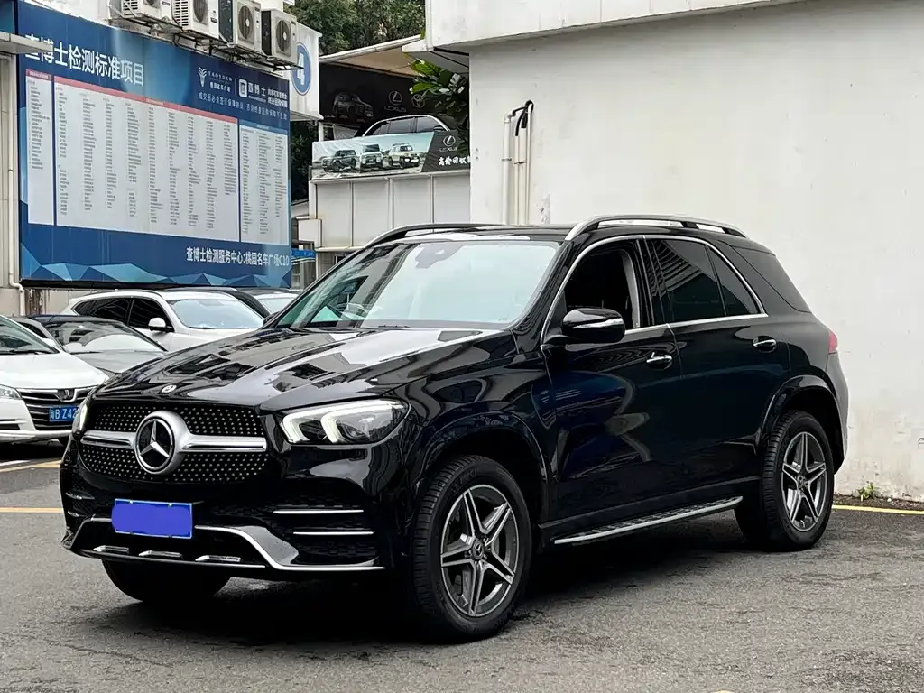 Mercedes-Benz GLE — фото 1