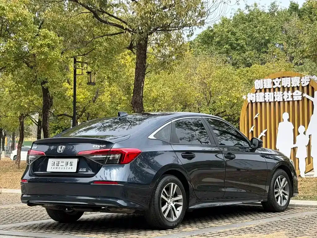 Honda Civic — фото 4