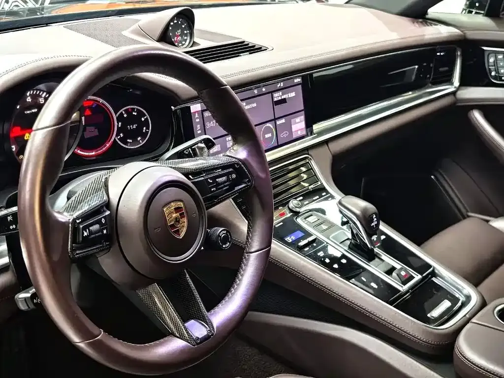 Porsche Panamera — фото 10