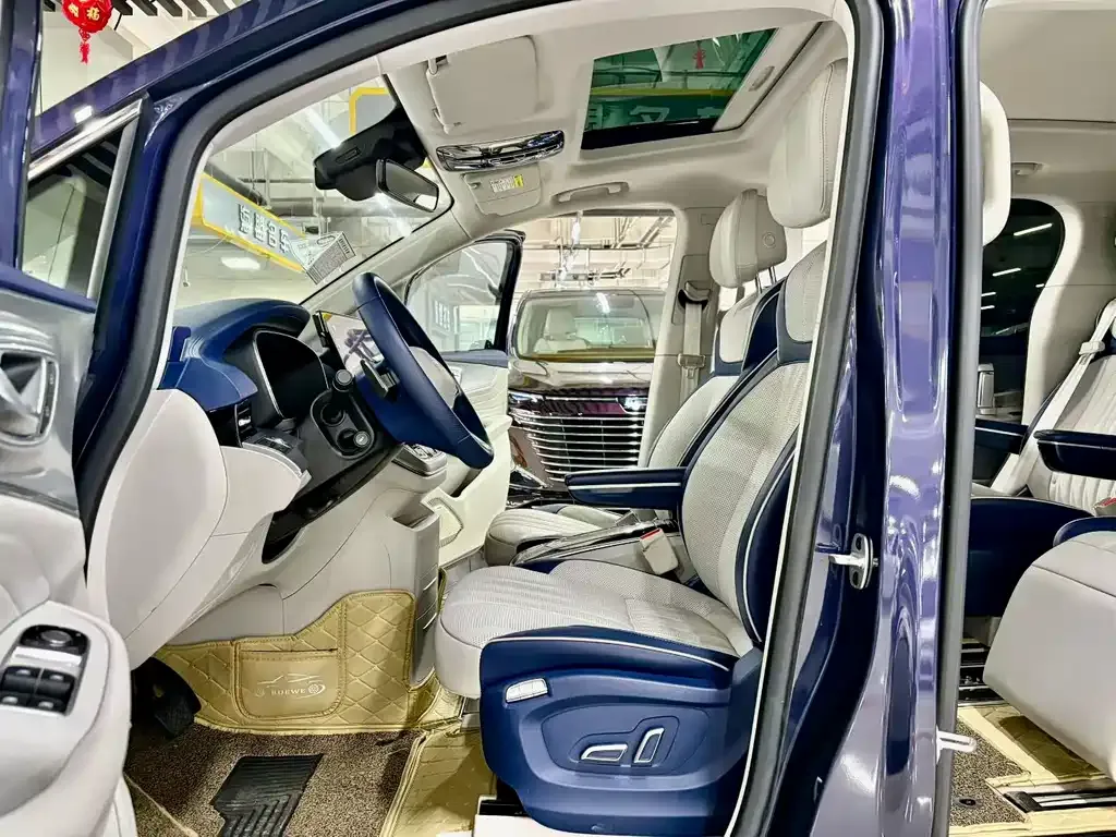 Roewe iMAX8 — фото 7