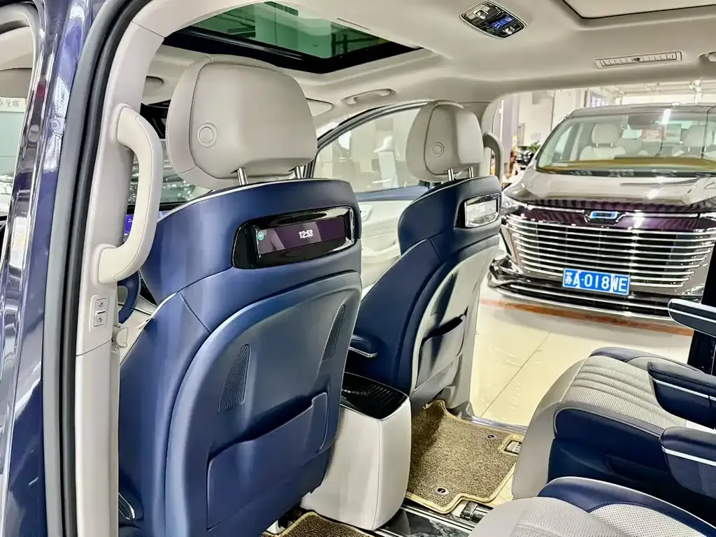 Roewe iMAX8 — фото 4