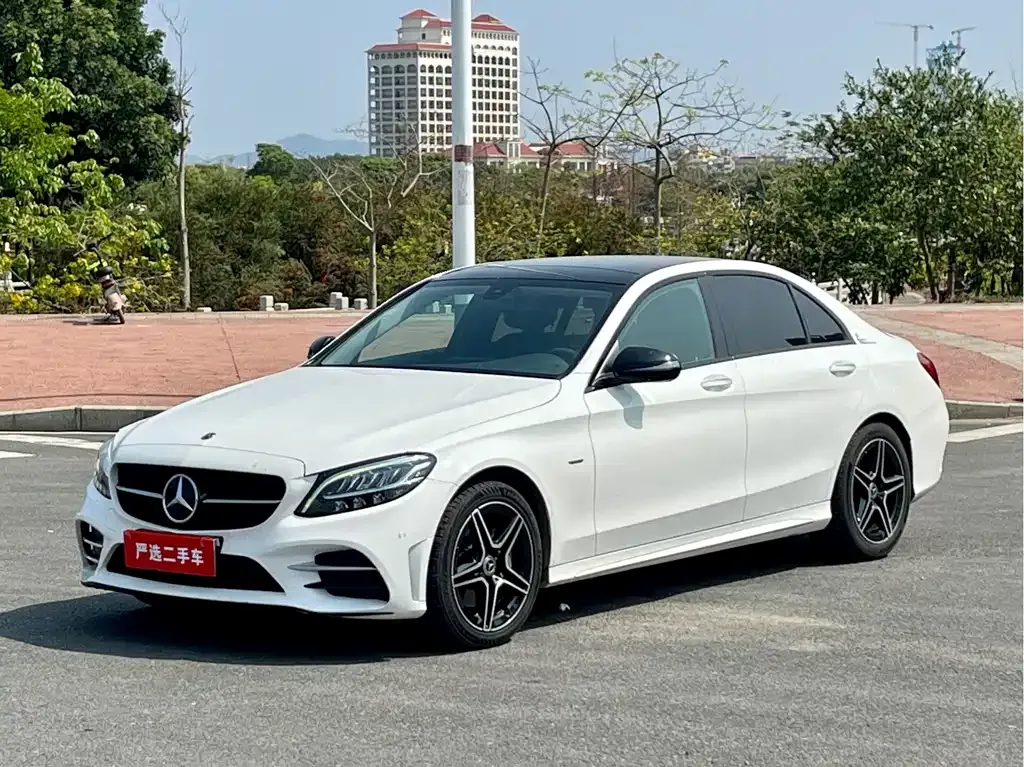 Mercedes-Benz C-Class — фото 1