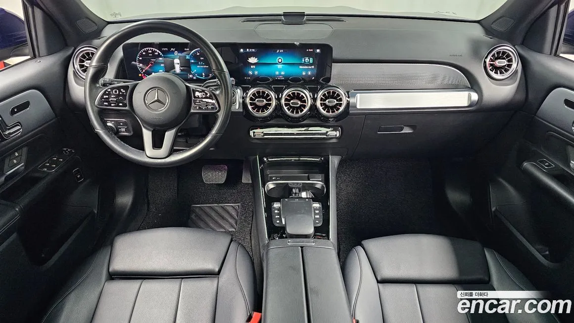 Mercedes-Benz GLB-Class — фото 10
