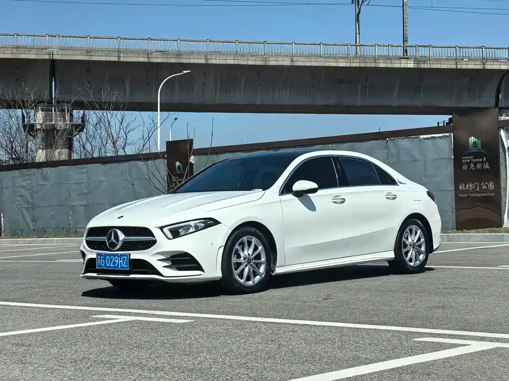 Mercedes-Benz A-Class — фото 1