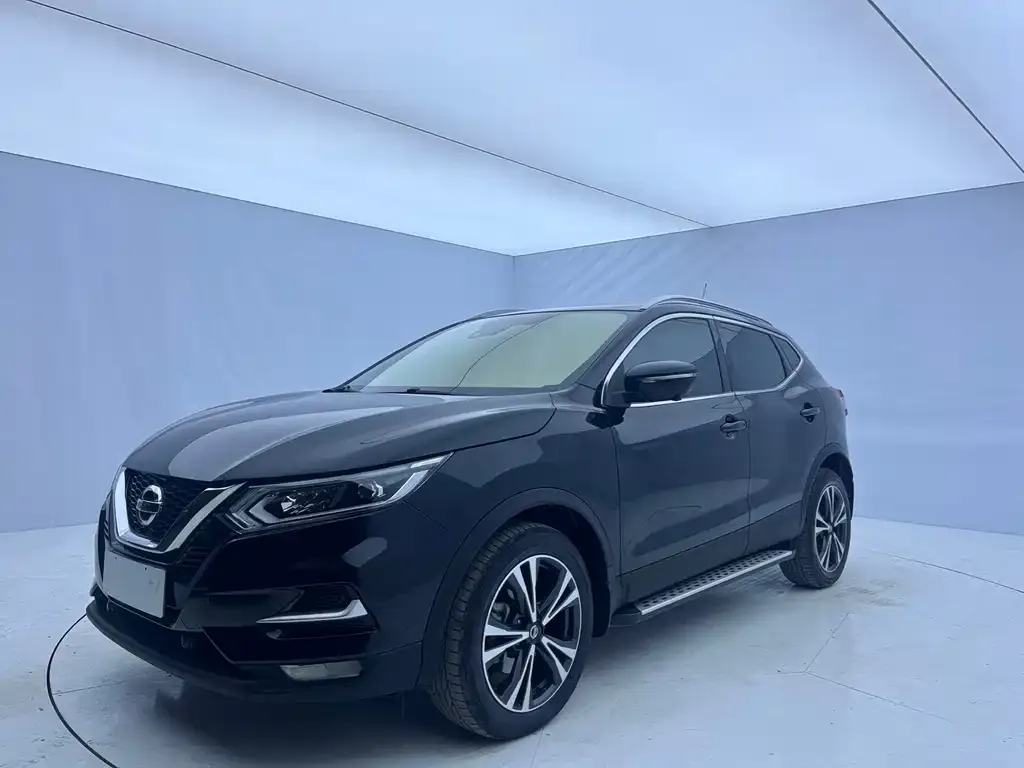 Nissan Qashqai — фото 1