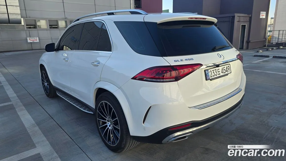 Mercedes-Benz GLE-Class — фото 9