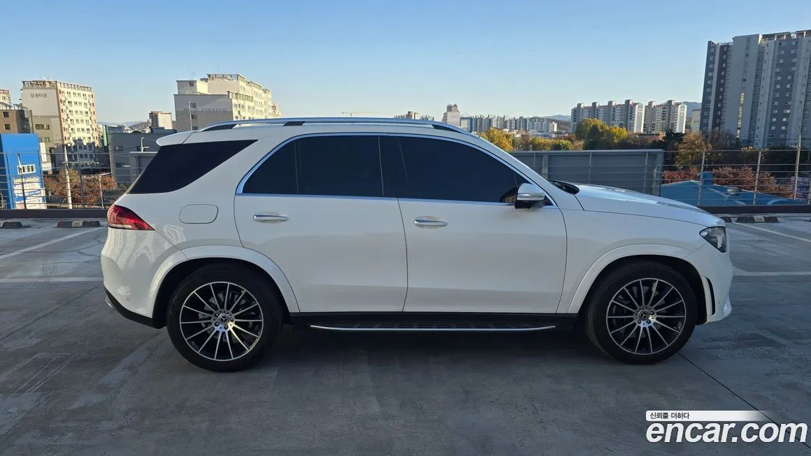 Mercedes-Benz GLE-Class — фото 4