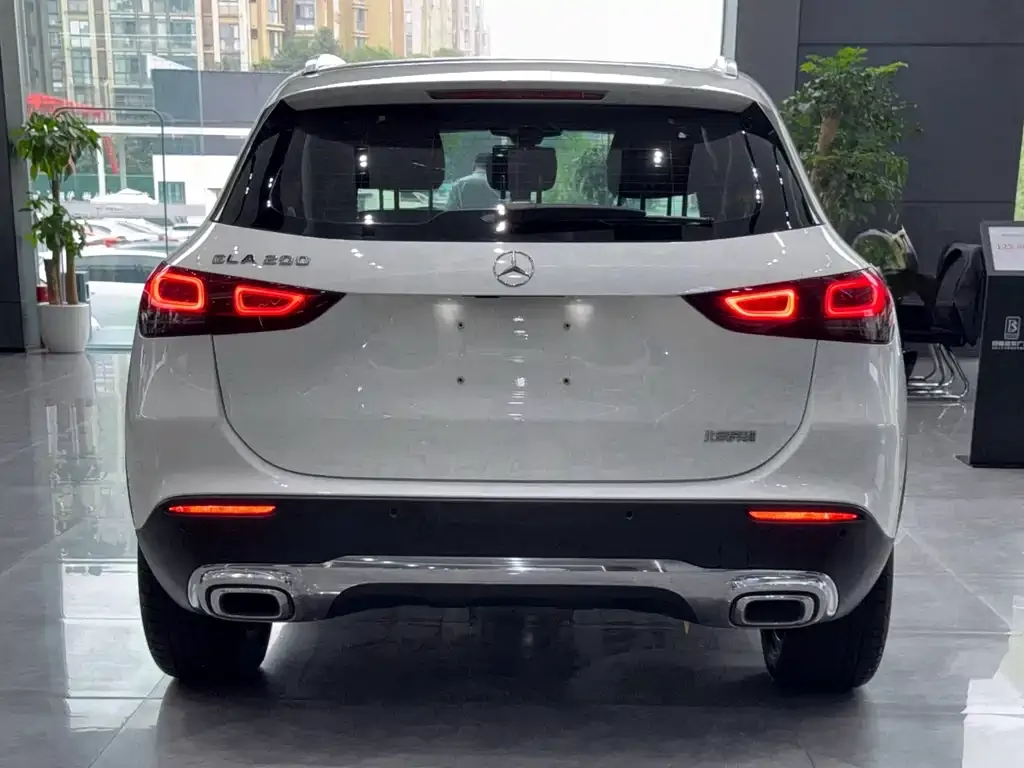 Mercedes-Benz GLA — фото 5