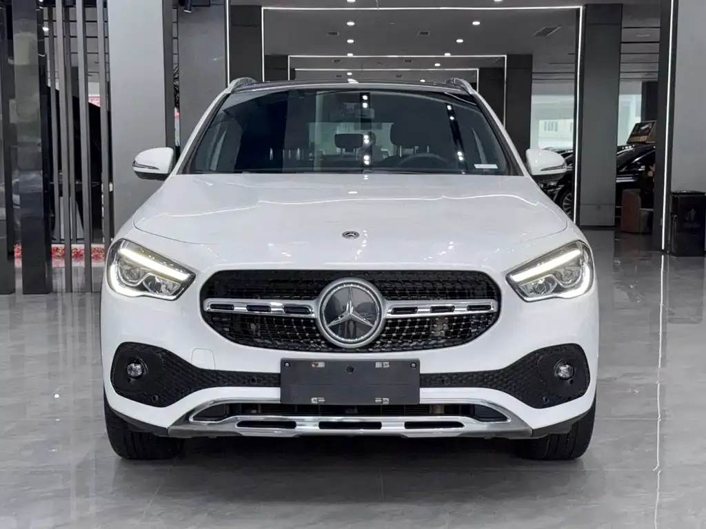 Mercedes-Benz GLA — фото 6