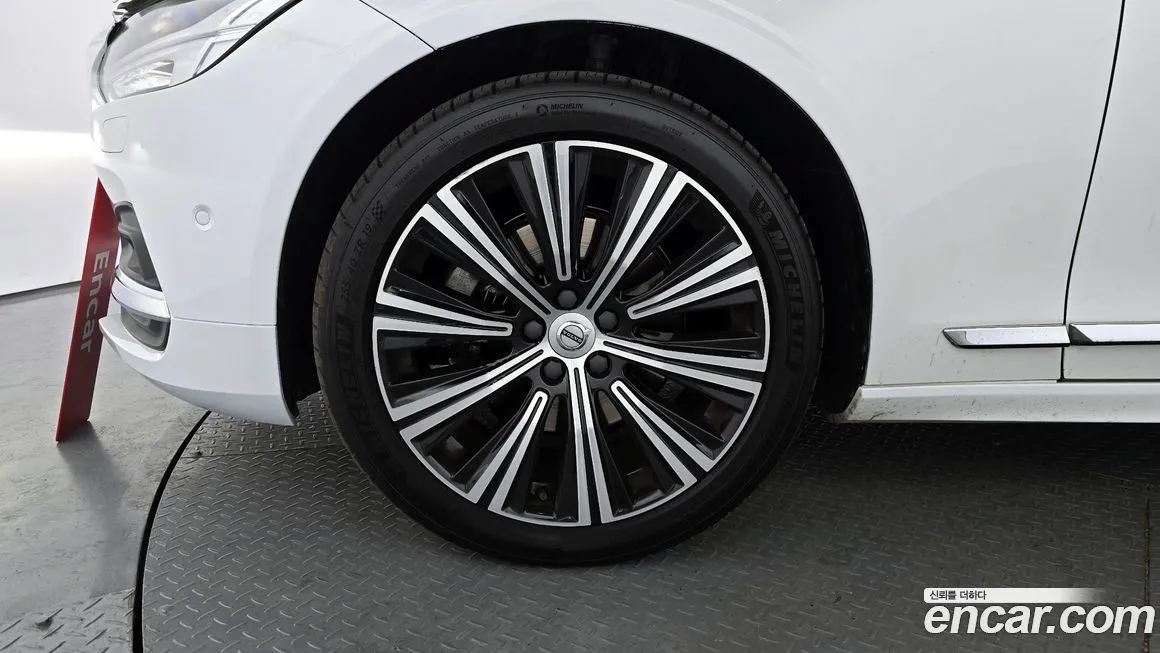 Volvo S90 — фото 3