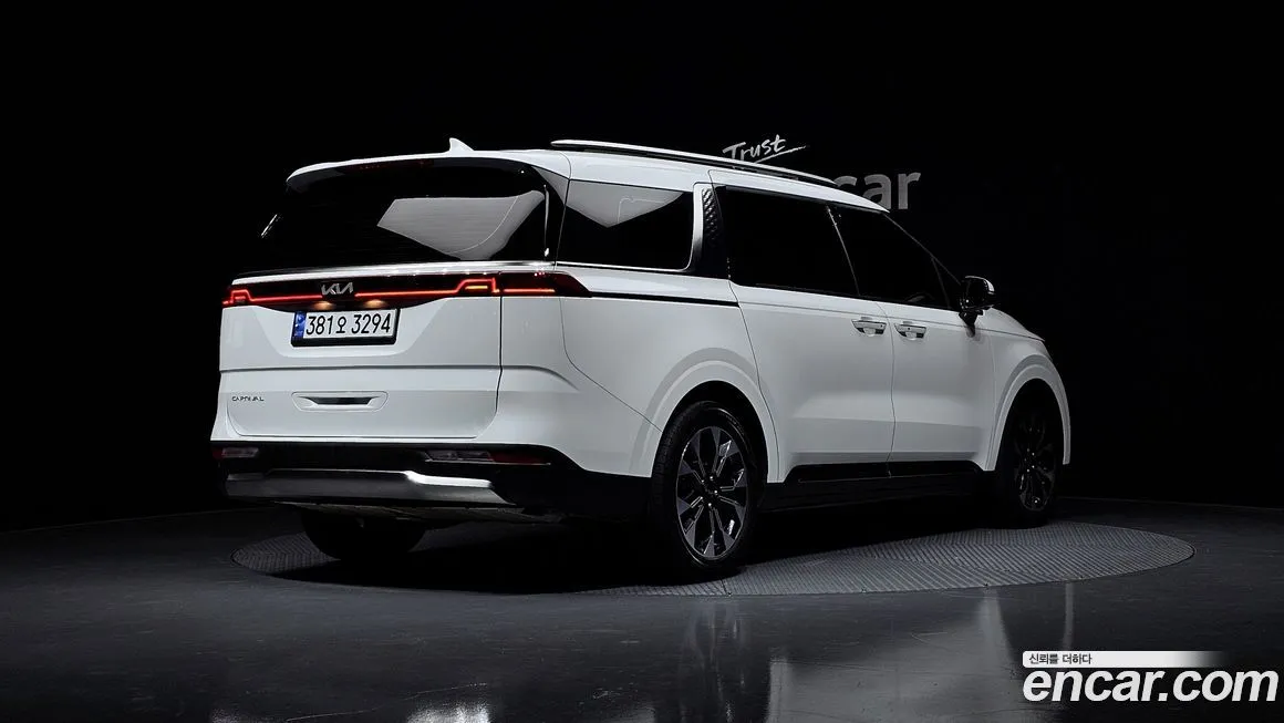 Kia Carnival — фото 2