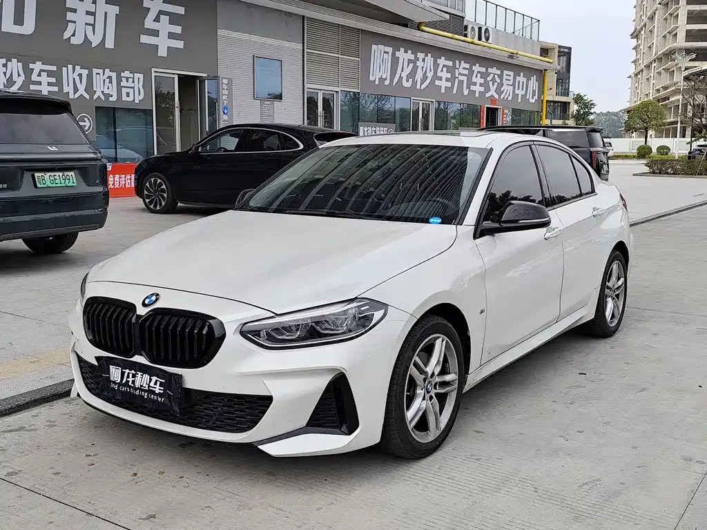 BMW 1 Series — фото 1