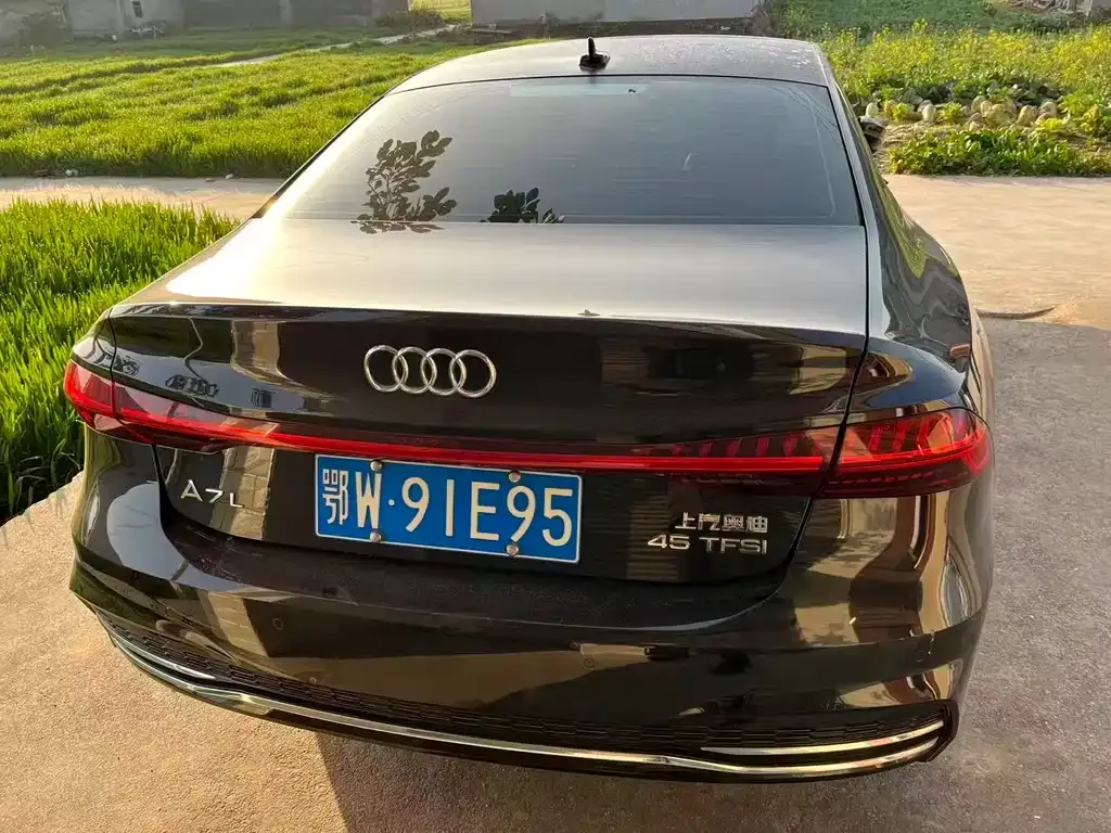 Audi A7L — фото 4