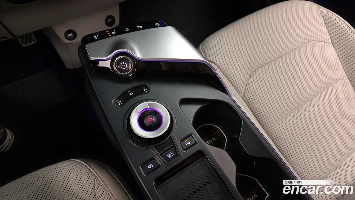 Kia EV6 — фото 10