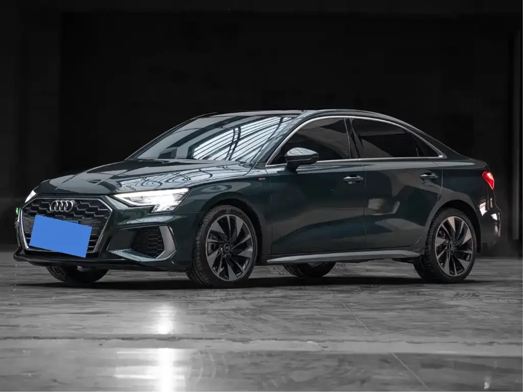 Audi A3 — фото 1